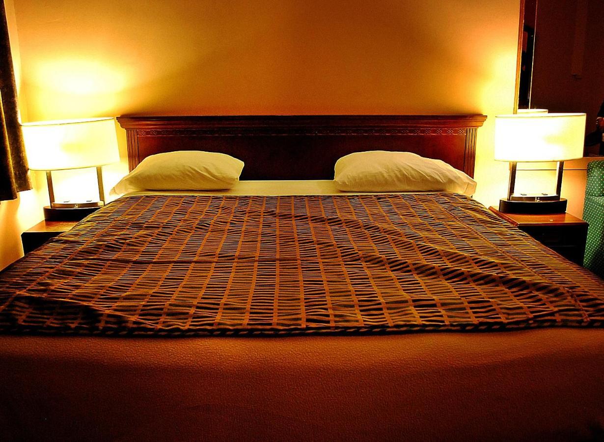 Chomedey Inn Laval Cameră foto
